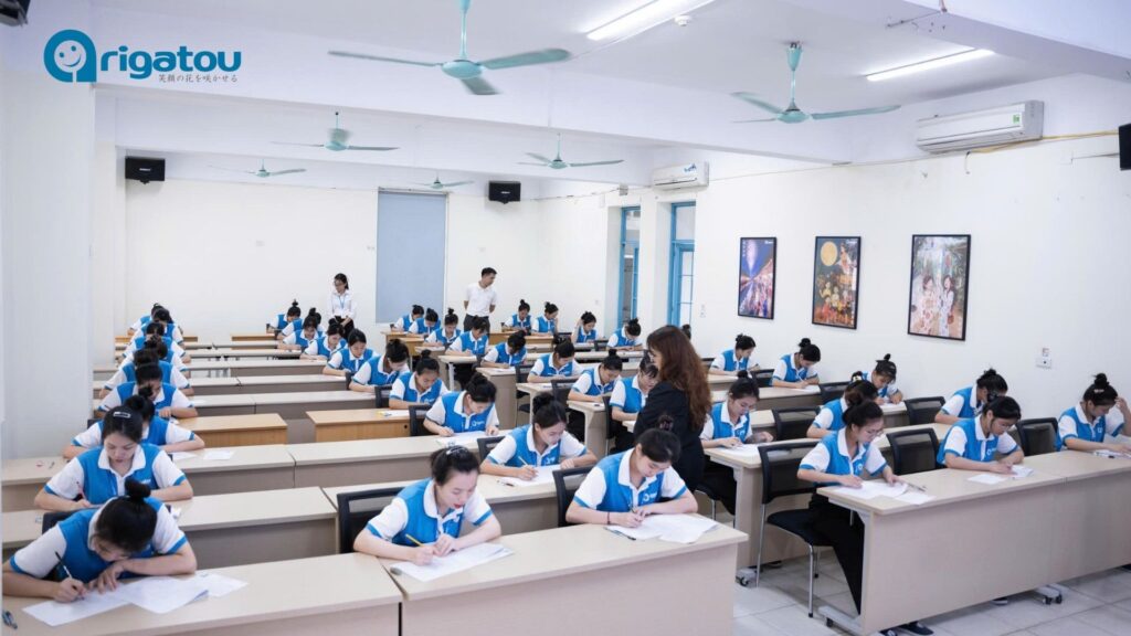 Không khí ngày thi thử N5